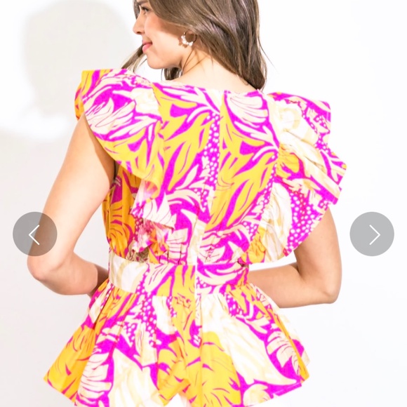 Flying Tomato x Anthrolopogie Abstract V-Neck Peplum Top M - Picture 3 of 13